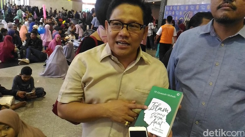 Cak Imin Kunjungi Pameran Buku di JCC Beli Buku Quraish Shihab Cak Imin Kunjungi Pameran Buku di JCC Beli Buku Quraish Shihab
