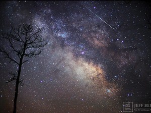 Wah! Hujan Meteor Iringi Gerhana Bulan Total