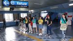 Si Cantik dengan Merchandise Commuter Line