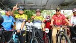 Mandi Keringat, Gaya Prabowo Gowes Berkostum Olahraga