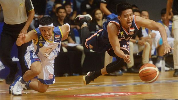 di gim pertama final IBL, Satria Muda mengalahkan Pelita Jaya 73-63. Pelita Jaya pun membalasnya di gim dua final dengan kemenangan 94-78.