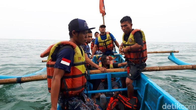 Pemancing Terjebak di Gua Langse Gunungkidul Berhasil Dievakuasi Pemancing Terjebak di Gua Langse Gunungkidul Berhasil Dievakuasi