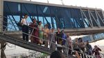 Foto: Menteri Susi nan Anggun di Kartini Flight