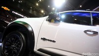 Mobil ini memadukan desain kokoh dengan performa tangguh dan sudah dilengkapi fitur teknologi dan konektivitas terdepan, termasuk generasi terbaru Chevrolet MyLink dan sistem pengenalan suara Siri Eyes Free.