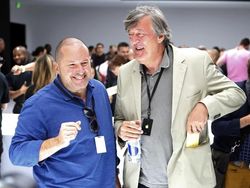 Para Imigran Genius yang Mengotaki Google, WhatsApp, dkk