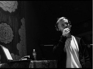 Mengenang Avicii, DJ yang Sukses Mengangkat Musik EDM Secara Global