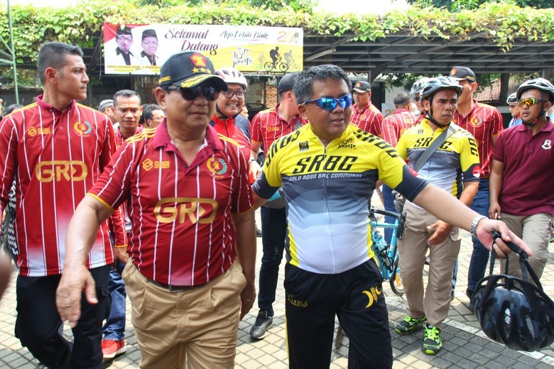Makan Kambing di Milad PKS, Prabowo: Aduh Gawat, Saya Lagi Diet Makan Kambing di Milad PKS, Prabowo: Aduh Gawat, Saya Lagi Diet