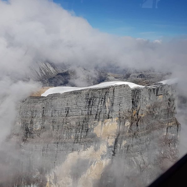 Beberapa puncak gunung es yang akan dikunjungi seperti Puncak Mpaigelah dan Bale-balegelapa. Tak ketinggalan, Puncak Carstensz (puncak tertinggi di Indonesia) dan puncak-puncak di sekitarnya yang berada di ketinggian 4.000-an mdpl (Adventure Carstensz) Beberapa puncak gunung es yang akan dikunjungi seperti Puncak Mpaigelah dan Bale-balegelapa. Tak ketinggalan, Puncak Carstensz (puncak tertinggi di Indonesia) dan puncak-puncak di sekitarnya yang berada di ketinggian 4.000-an mdpl (Adventure Carstensz)