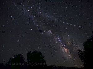 Lebaran Makin Istimewa Karena Ada Puncak Hujan Meteor Lyrid