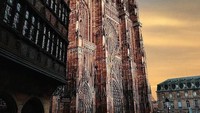 Strasbourg merupakan kota Warisan Dunia sejak tahun 1988 yang diklasifikasikan oleh UNESCO. Sebab kota ini, masih menjaga betul bangunan-bangunan bersejarahnya yang usianya lebih dari ratusan tahun! (Strasbourg Tourisme/Facebook)