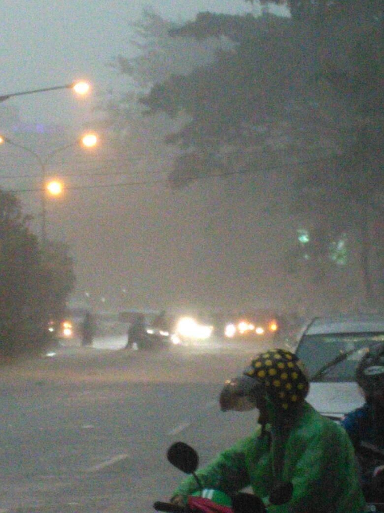 Banjir, Sejumlah Mobil Sempat Terjebak di Pasteur Banjir, Sejumlah Mobil Sempat Terjebak di Pasteur