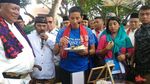 Byuuur, Sandiaga Renang Menuju Dermaga di Pulau Bidadari