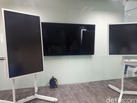 Papan Tulis Samsung Ini Harganya Rp 52 Juta