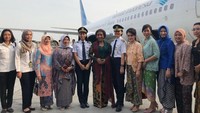 Susi tiba di Bandara Soekarno Hatta sekitar pukul 07.30 WIB. Susi tampak anggun mengenakan kebaya hijau. Pool/Kementerian Kelautan dan Perikanan.
