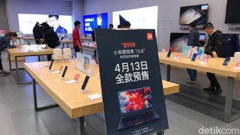 Toko ini tengah mempromosikan kehadiran notebook gaming terbaru Xiaomi. Foto: detikINET/Adi Fida Rahman
