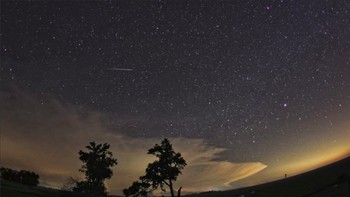 Lokasi yang tepat untuk menyaksikan ini adalah wilayah yang tak terpapar polusi cahaya alias perkotaan. Foto: via Space.com