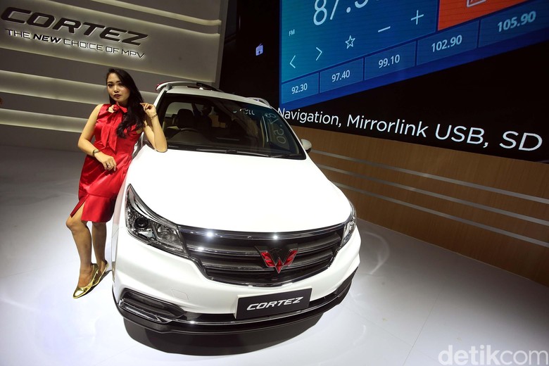 Wuling Cortez. Foto: Rengga Sancaya Wuling Cortez. Foto: Rengga Sancaya