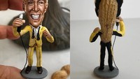Kalau tadi Freddie Mercury, kali ini Steve membuat peanut art berbentuk sosok David Bowie. Ia sengaja memperlihatkan bagian belakang karyanya yang masih berupa kulit kacang utuh. Foto: Instagram @stevecasino