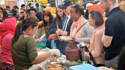 Hari Kartini Diperingati Meriah di Roma Lewat Kampung Jajan Campania