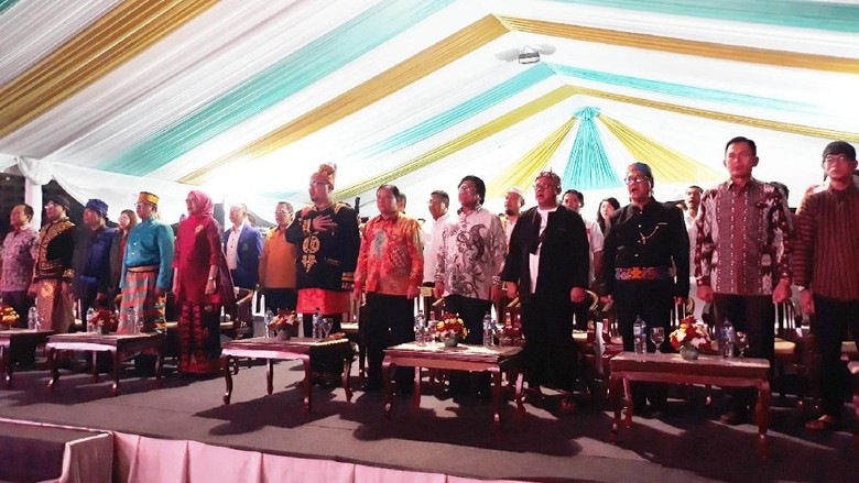 OSO hingga Utut Hadiri Pagelaran Seni Budaya KPU OSO hingga Utut Hadiri Pagelaran Seni Budaya KPU
