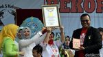 Senam Berkebaya Pecahkan Rekor Muri