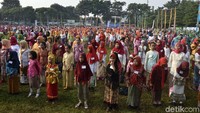 Suasana saat senam berlangsung.