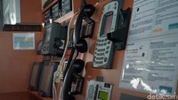Alat komunikasi dan navigasi di kapal perang ini juga di kalim yang tercanggih saat ini.