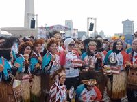 Berbusana Papua, Bule AS Juara 3 Kostum Terbaik Kartini Run