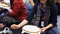 Workshop batik kali ini merupakan bagian dari rangkaian kegiatan Nusawastra Silang Budaya: Indonesian textiles at the Crossroad of Culture pada tanggal 20-21 April 2018. (Foto: Dok. KBRI London)