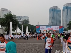 Dibuka Iriana Jokowi, Kartini Run 2018 Diikuti 7.200 Pelari