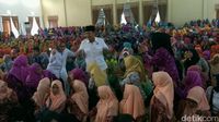 Bertemu Ribuan Kader Posyandu di Ciamis, Begini Janji Sudrajat