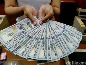 Money Changer Jual Dolar AS Rp 13.950