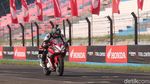 Darius Ketagihan Geber CBR250RR