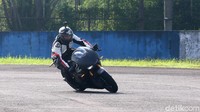 Diunggkapkannya, meski cukup menguras tenaga, dia sangat menikmati ketangguhan Honda RC123V-S. Dia mengaku masih penasaran untuk menjajal kecepatan motor tunggangan pembalap MotoGP Marc Marquez itu.