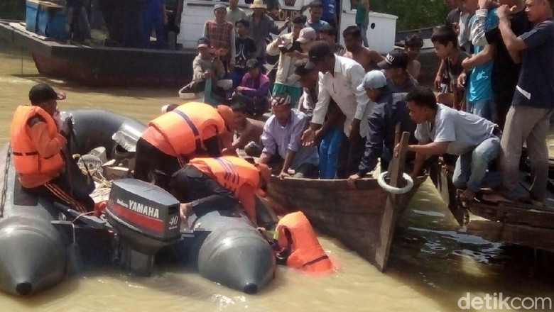 Wakapolres Labuhanbatu Korban Kapal Tenggelam Ditemukan Tewas Wakapolres Labuhanbatu Korban Kapal Tenggelam Ditemukan Tewas