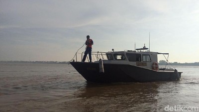 Mencari Wakapolres Labuhanbatu yang Hilang di Sungai Barombang