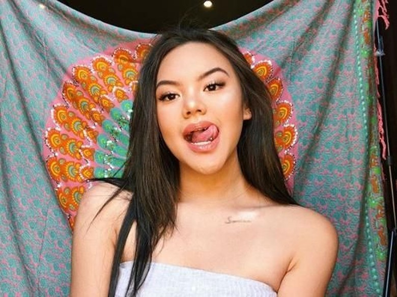 Jennifer Dunn Tega, Shafa Haris Kenang Masa Bahagia Orangtuanya Jennifer Dunn Tega, Shafa Haris Kenang Masa Bahagia Orangtuanya