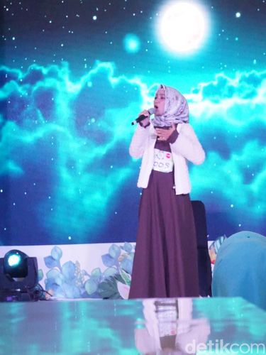 Diejek Suara Cempreng, Hijabers Ini Justru Memukau Nyanyi Lagu Celine Dion