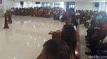 Potret Polwan Berhijab di Ambon Amankan Ibadah di Gereja