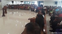 Pengamanan rumah ibadah merupakan salah satu sarana komunikasi dan interaksi untuk memperbaiki kinerja Polda Maluku ke depan. 