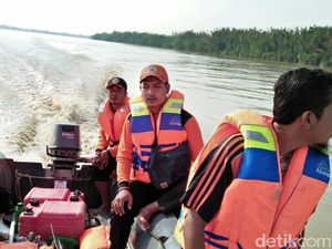 Kapal Kapolres Labuhanbatu Tenggelam, Wakapolres Masih Dicari