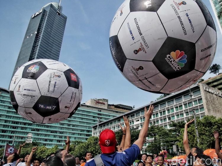 Keseruan Menyambut Piala Dunia di CFD