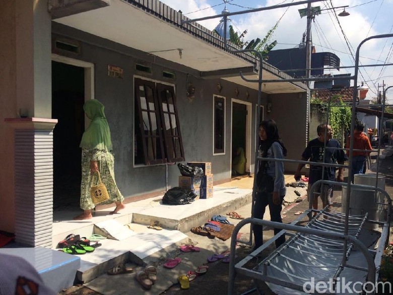 Dipicu Cemburu, Pria di Jember Ini Tega Cekik Istri Hingga Tewas Dipicu Cemburu, Pria di Jember Ini Tega Cekik Istri Hingga Tewas
