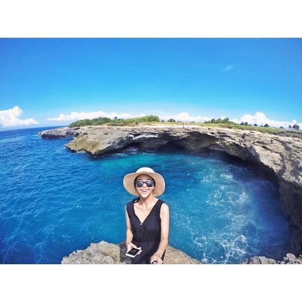 Indonesia memang jadi primadona di hati Tania. Keindahan alam dan juga pulau-pulaunya begitu berkesan di hati Tania. Contohnya di Nusa Lembongan ini. (Instagram/@taniawidjaya) Indonesia memang jadi primadona di hati Tania. Keindahan alam dan juga pulau-pulaunya begitu berkesan di hati Tania. Contohnya di Nusa Lembongan ini. (Instagram/@taniawidjaya)