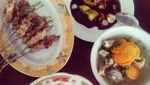 Netizen Pilih Pamer Sate Kambing Tegal dengan Sambal Kecap yang Nikmat