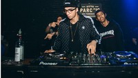 Tobias lebih memilih menjadi DJ. Foto: Dok. Instagram/tatjanasaphira