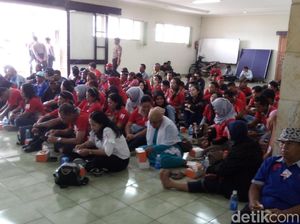 Kampoeng Rawa Ditutup, Petani dan Nelayan Geruduk DPRD Semarang