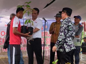 Mentan Sebar Bibit Buah untuk Investasi Keluarga Miskin