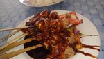 Netizen Pilih Pamer Sate Kambing Tegal dengan Sambal Kecap yang Nikmat