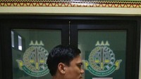 Reza ditangkap setelah 3 tahun lebih kabur.